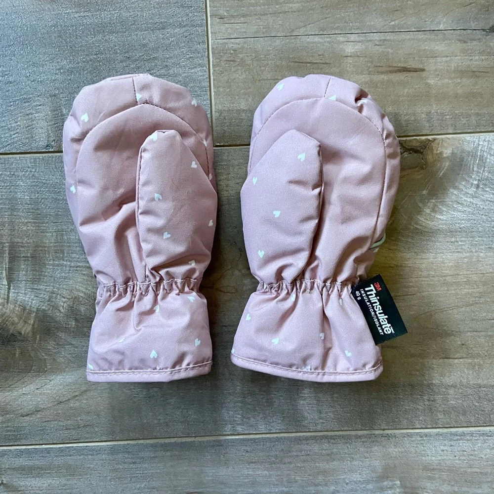 H&M Water-repellent Ski Mittens in Pink Hearts